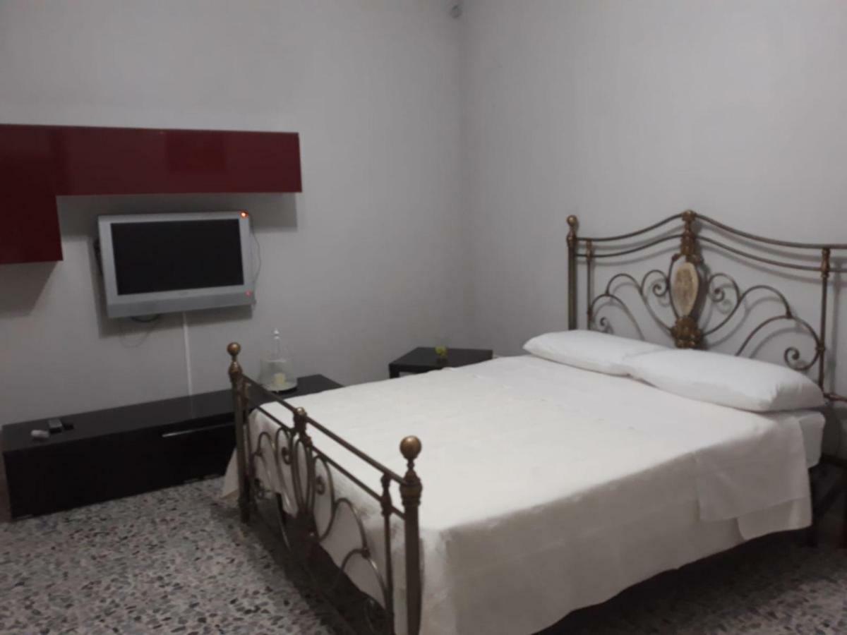 La Casa Del Re Borbone Apartment Napoli Ngoại thất bức ảnh
